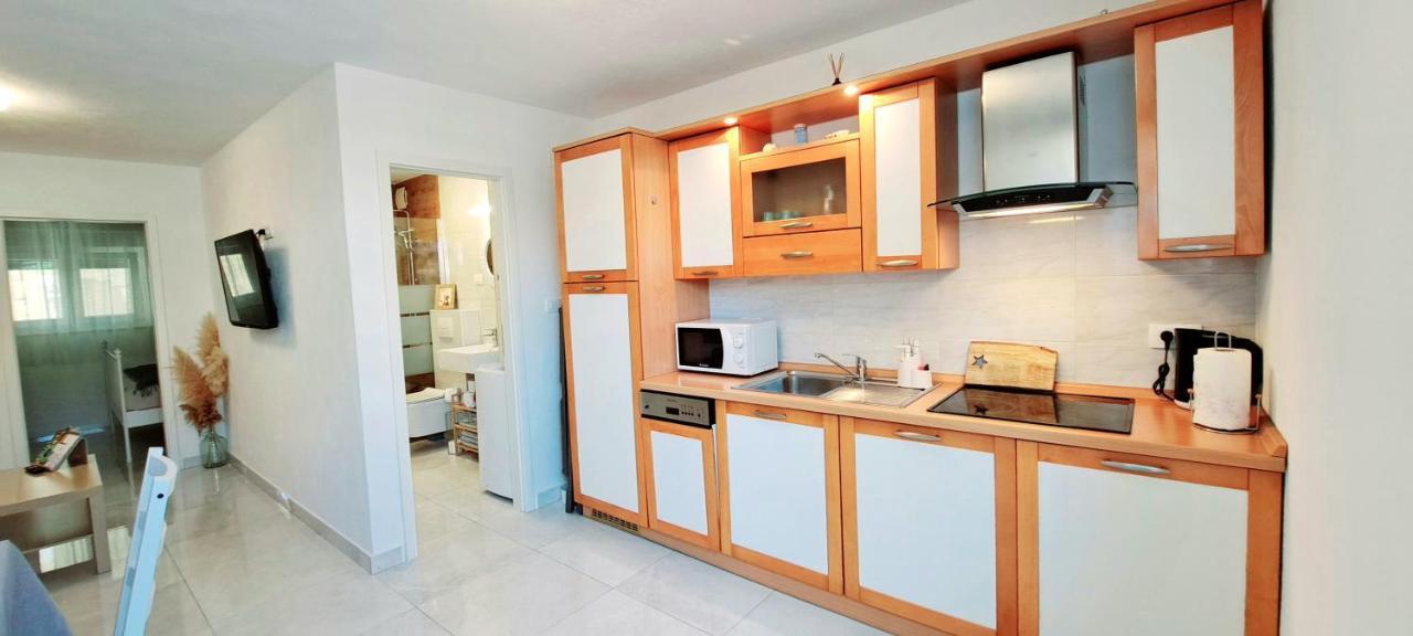 Apartment Ararita Krk Town Eksteriør bilde