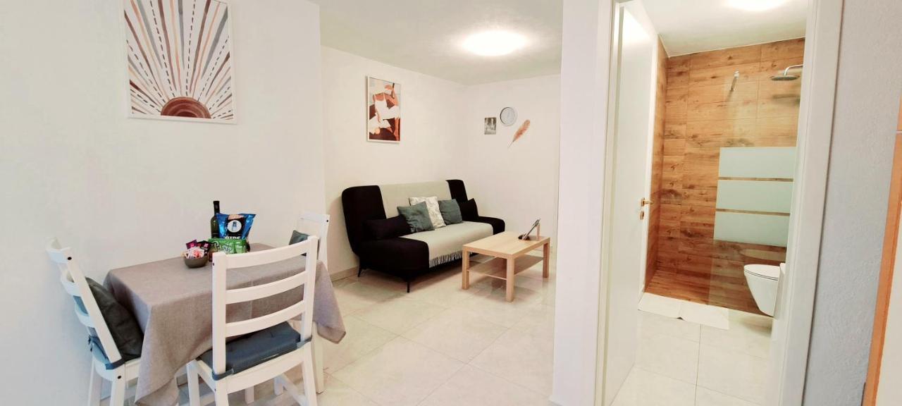 Apartment Ararita Krk Town Eksteriør bilde